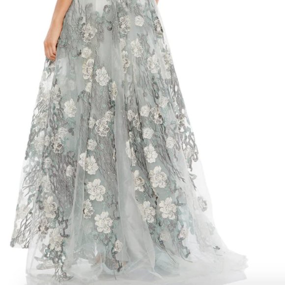 MAC DUGGAL 20294 FLORAL EMBROIDERED EMBELLISHED SHORT SLEEVE SEAMIST GOWN sz 10 - Picture 7 of 7